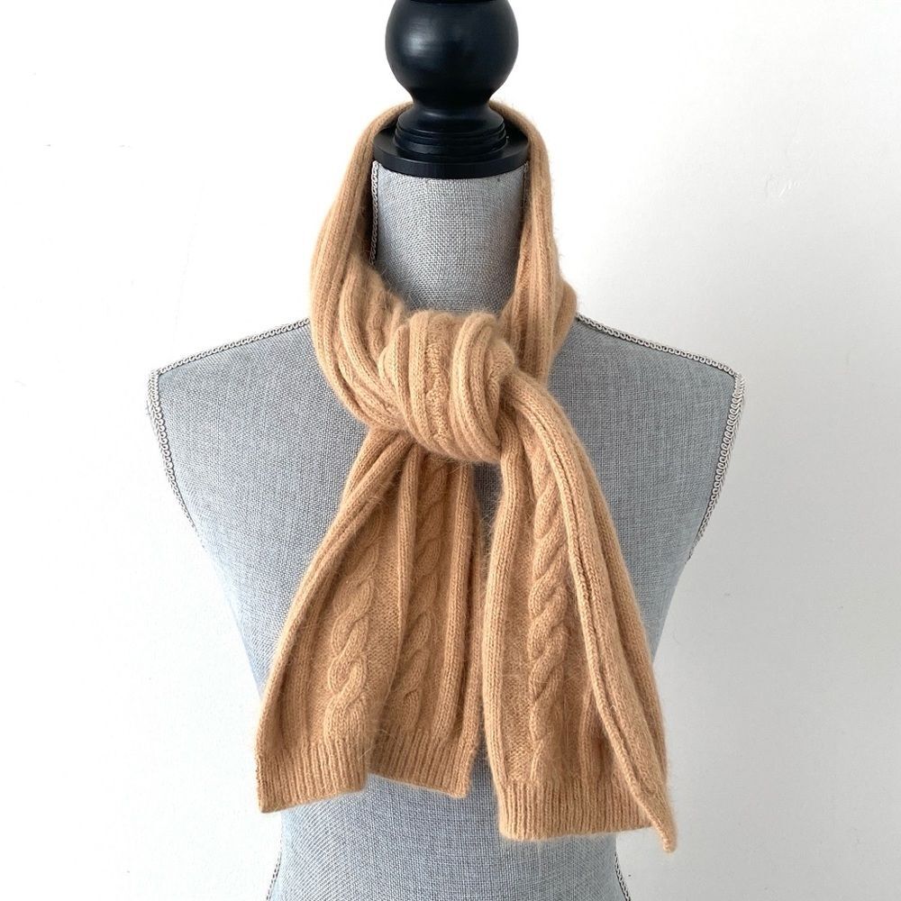 Tan Cashmere Cable Knit Scarf 47” long Luxurious Rich Feminine Elegant Preppy